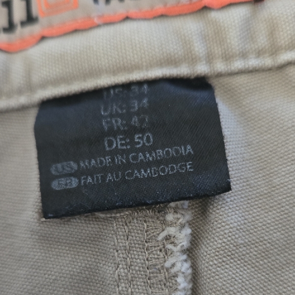 5.11 Tactical Light Tan Cargo Shorts - Picture 7 of 15
